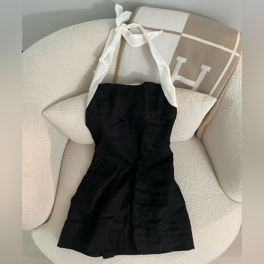 Monday Swimwear Montserrat
Mini Dress - Black/White - Picture 12 of 14